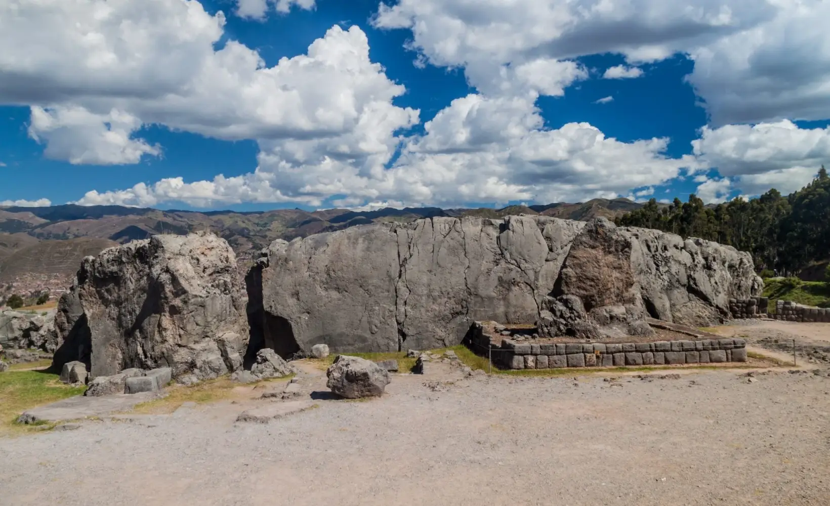 CUSCO CITY TOUR WITH LOCAL TOUR GUIDES